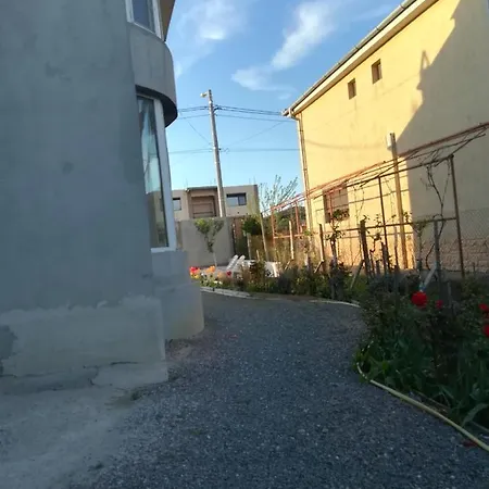 منزل للإقامة Casa Barbu *